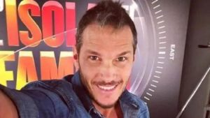 Alvin, primo bagno all’Isola dei Famosi “con” Ilary: la reazione di Totti