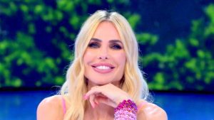 Ilary Blasi posta “le corna”: messaggio all’ex o casualità?
