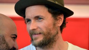 Jovanotti: “Il cibo è libertà”, la scelta di non mangiare più carne