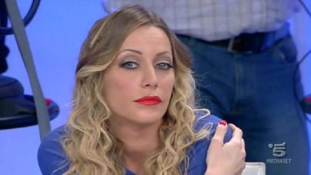 Karina Cascella: "Ci tornerei anche domani", su Uomini e Donne 43 karina cascella