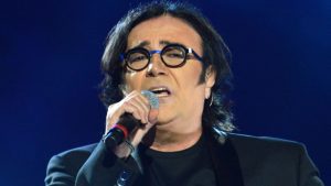Renato Zero: “La tv è un sonnifero, quello che offre è vergognoso”