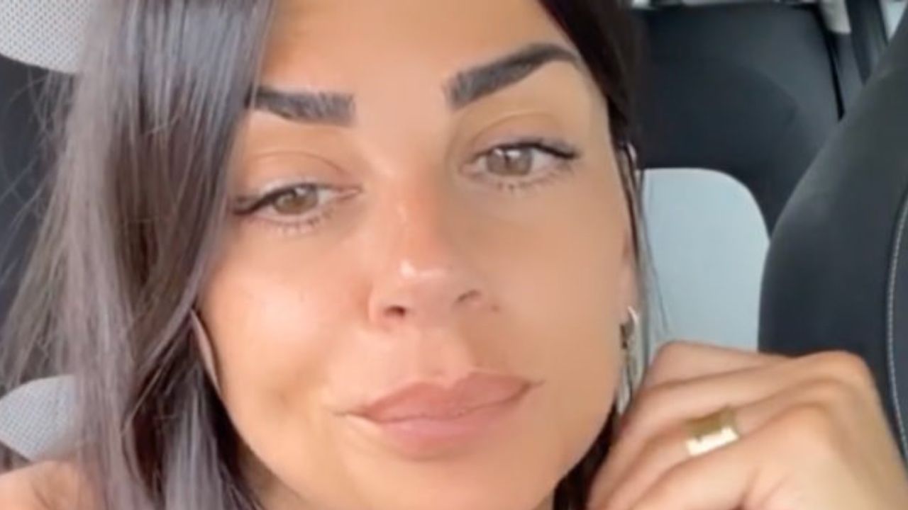 Serena Enardu, l'ex di Pago: il tentativo di aggressione al figlio Tommaso 41 serena enardu