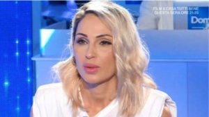 Anna Tatangelo è diventata di nuovo zia: l’annuncio del fratello