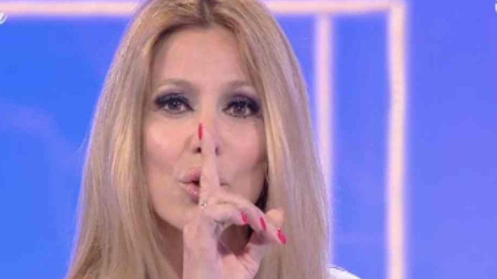 adriana volpe esclusa dal GF Vip