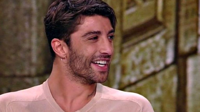 Andrea Iannone smentisce il GF Vip su Instagram
