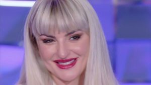 Arisa verso il ritorno di Amici di Maria De Filippi a settembre