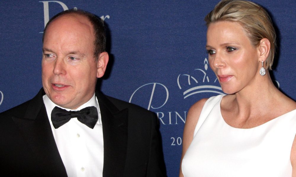 Charlene e Alberto di Monaco, nuove voci di crisi: “Lei vive in Svizzera”