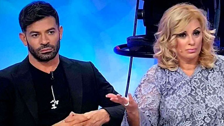 Gianni Sperti e Tina Cipollari contro Gemma Galgani