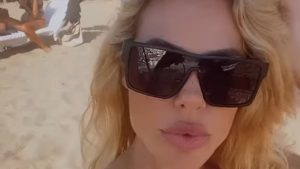 Ilary Blasi torna a Sabaudia: per la prima volta con lei non c’è Totti