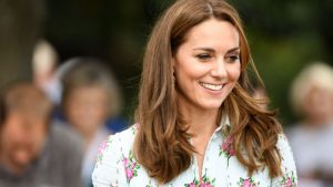 Kate Middleton: perché veste con giacca e cravatta il figlio George