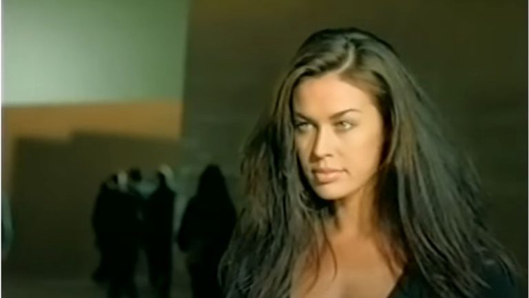 megan gale vanzina
