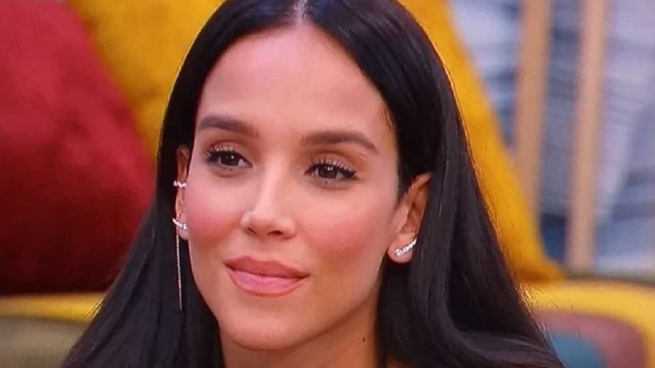 Paola Di Benedetto: "Si vocifera lei frequenti un altro" 41 paola di benedetto