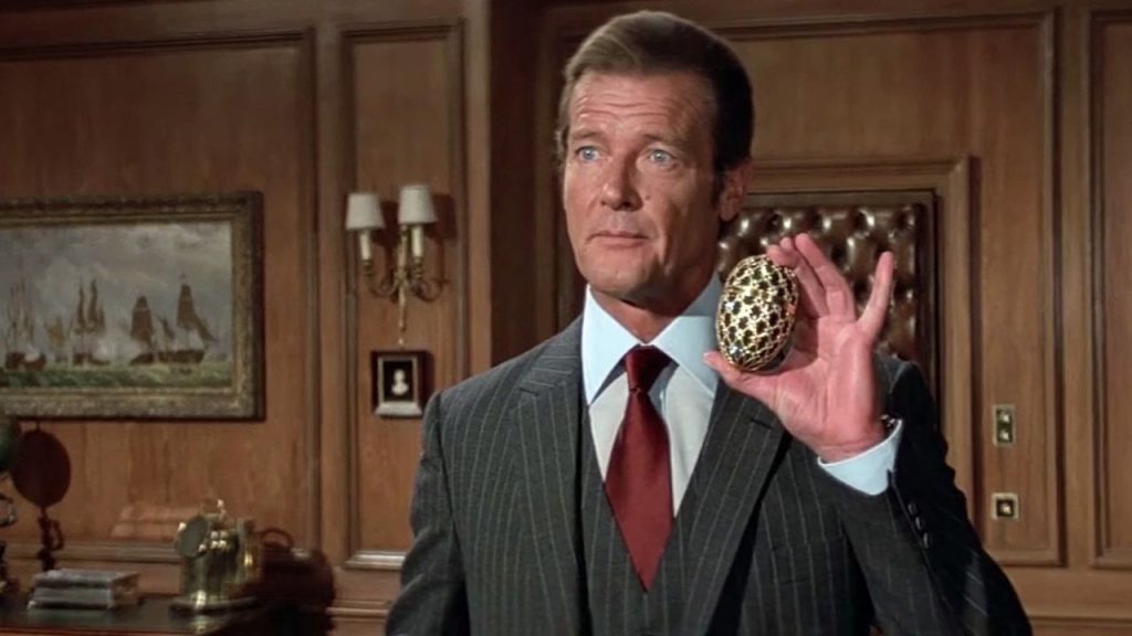 roger moore 007