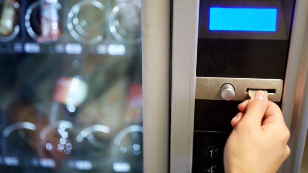 Distributore automatico monetina