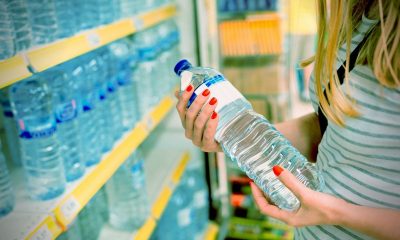 Acqua frizzante gassata supermercato co2