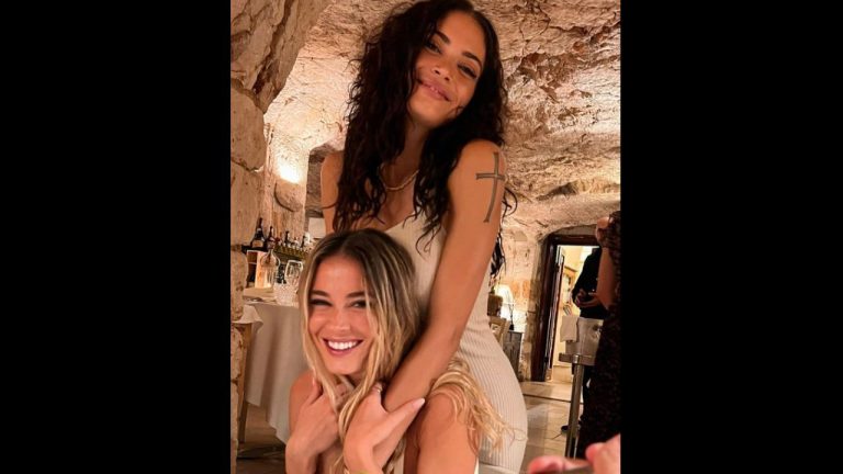 Elodie e Diletta Leotta insieme in vacanza in Puglia