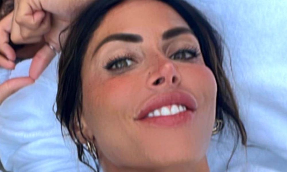 Guendalina Tavassi parla dopo l’intervento: “Non vi spaventate”