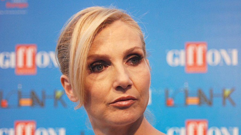 lorella cuccarini olivia newton john