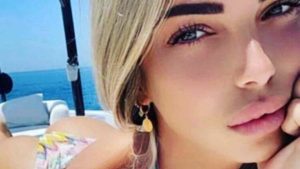 Noemi Bocchi cambia meta per le vacanze: il motivo è legato a Totti