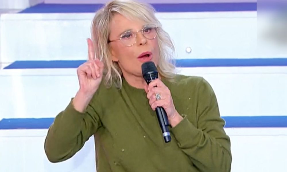 Uomini e Donne, il tronista scatena il caos: non era mai accaduto al programma