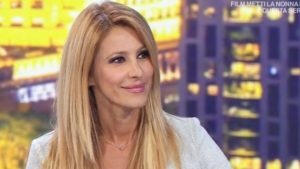 Adriana Volpe pronta a tornare in tv: “Un progetto top secret”