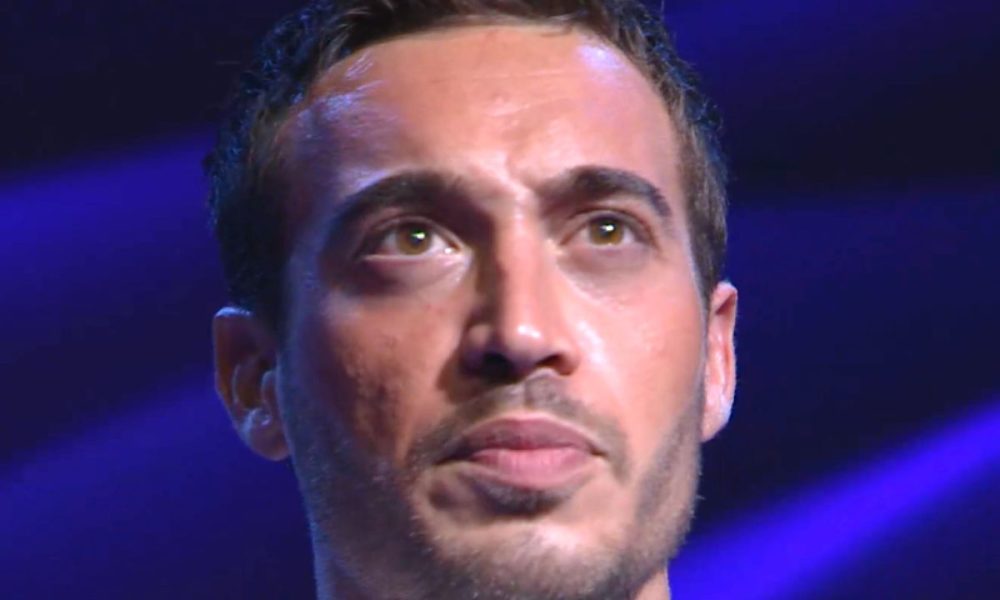 GF VIP, Antonino Spinalbese esce dalla Casa: l’annuncio agli altri concorrenti