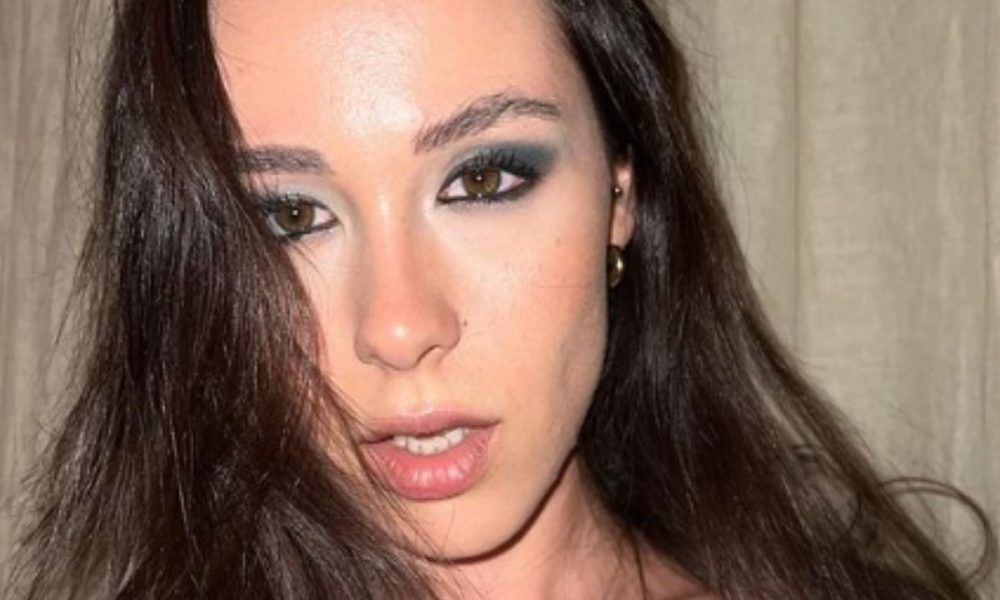 Aurora Ramazzotti in lotta con il seno: “Tette grandi scomode, preferivo la prima”