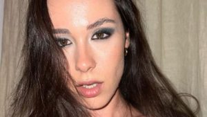 Aurora Ramazzotti in lotta con il seno: “Tette grandi scomode, preferivo la prima”