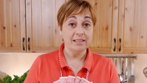 Bollette luce e gas, come risparmiare: le 8 regole di Benedetta Rossi