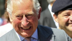 Re Carlo III, grandi pulizie a corte: licenziati 100 dipendenti, la lettera