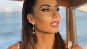 Elisabetta Gregoraci vittima del correttore: l’errore scatena il web