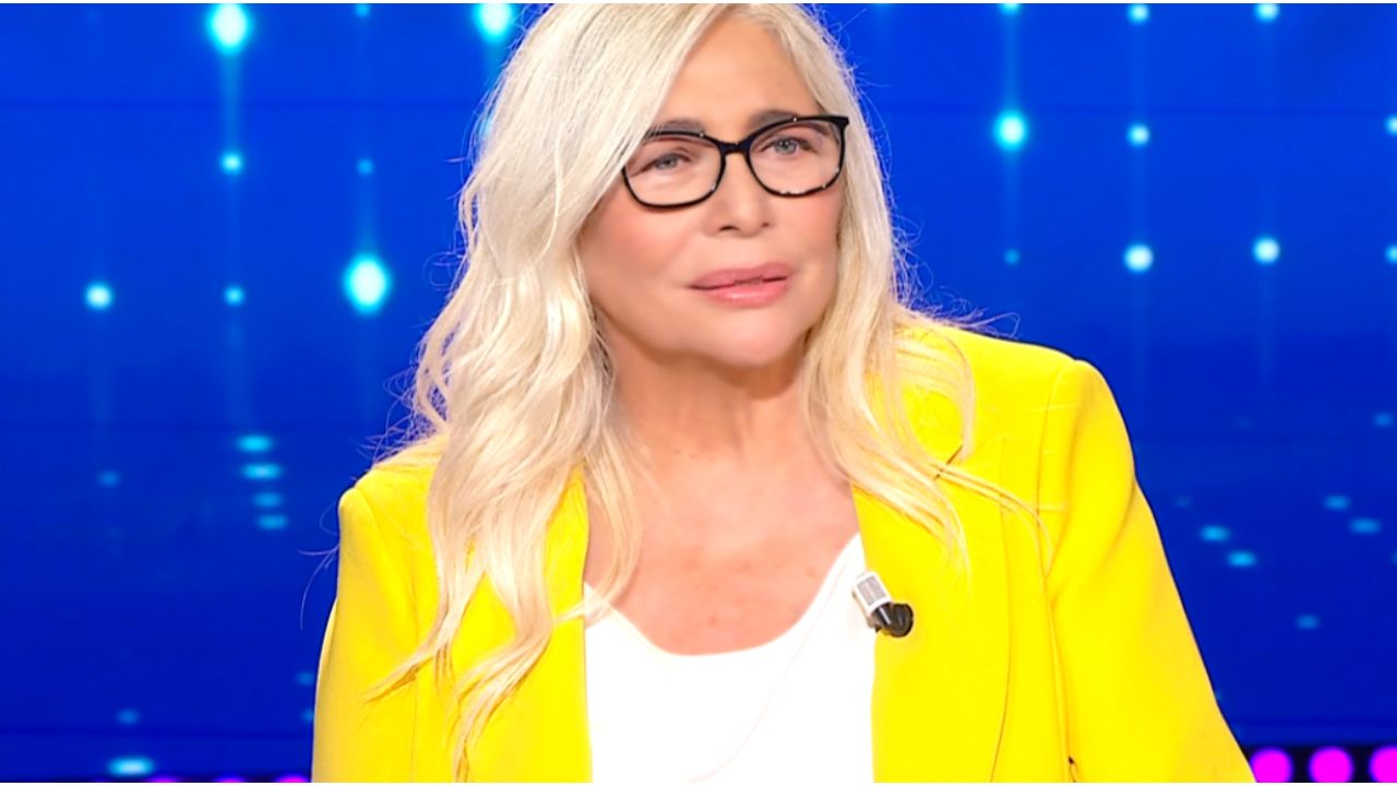Domenica In, Elodie conferma la storia con Iannone: la reazione di Mara 41 elodie domenica in