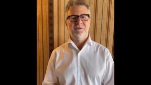 Fabio Fazio salva l’azienda in chiusura: l’annuncio su Instagram