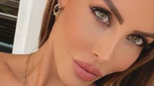 Guendalina Tavassi a cuore aperto: “Devo sempre mostrarmi felice”