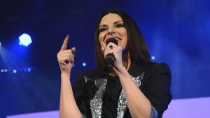 Laura Pausini: “Aborro il fascismo”, chiuso il caso “Bella ciao”