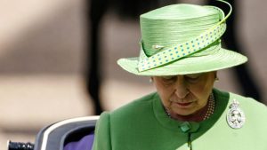 Come è morta la Regina Elisabetta? L’ipotesi della caduta