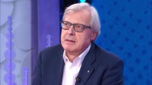 Sgarbi attacca Alessandro Gassmann: “É famoso solo per il padre”