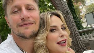 Stefania Orlando torna single: l’annuncio ufficiale sull’addio a Simone