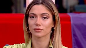 Soleil Sorge nel mirino dei vipponi: “L’avrei affogata”, volano parole grosse al GF Vip