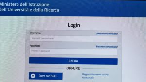Malato di Sla non può avere lo Spid: “Deve venire lui”