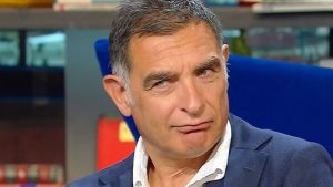 Tiberio Timperi, frecciatina in diretta a Monica Setta: “Raccomandata”