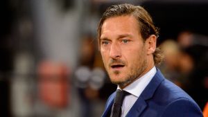 Totti, nuovi guai in arrivo per l’ex calciatore: “Agire per vie legali”