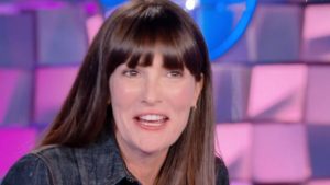 Victoria Cabello stuzzica la Toffanin: “Pier Silvio non si può toccare?”