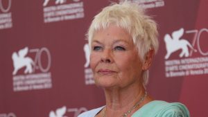 Judi Dench attacca The Crown: “Crudelmente ingiusta”