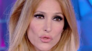 Adriana Volpe, il legale dell’ex Roberto Parli smentisce le accuse: “Menzogna e scorrettezza”