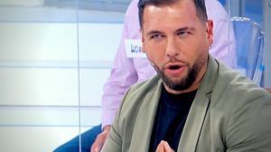 Uomini e Donne: Alessandro sotto processo, lui chiede tempo a Roberta