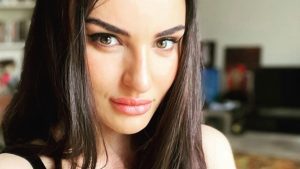Arisa: “Mi piacerebbe avere un figlio”