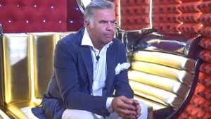 GF VIP, tutti contro Charlie Gnocchi: “Sei il burattino del GF”