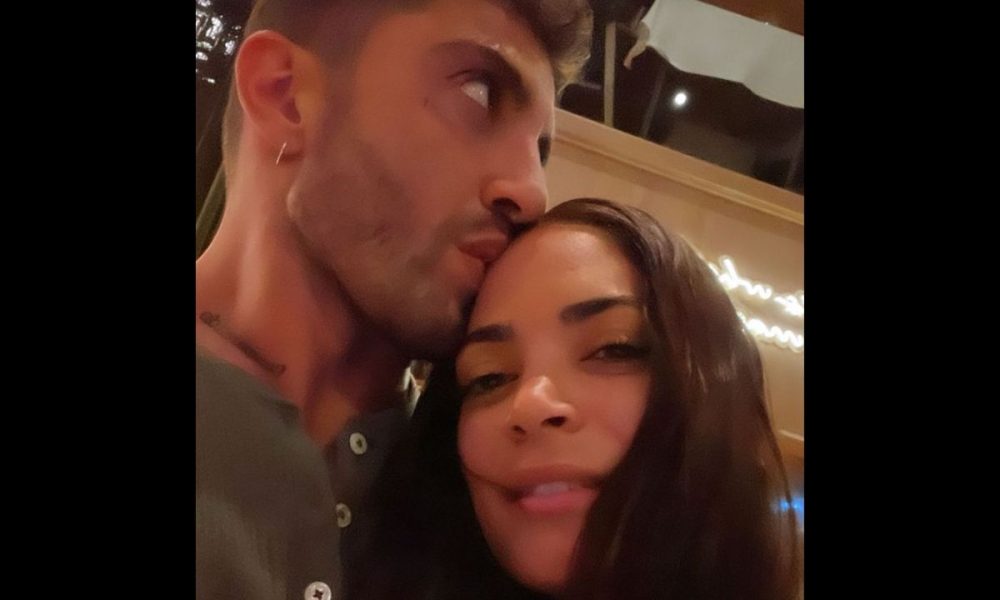Niente selfie e autografi, Elodie e Iannone criticati: “Lei non è più la stessa”