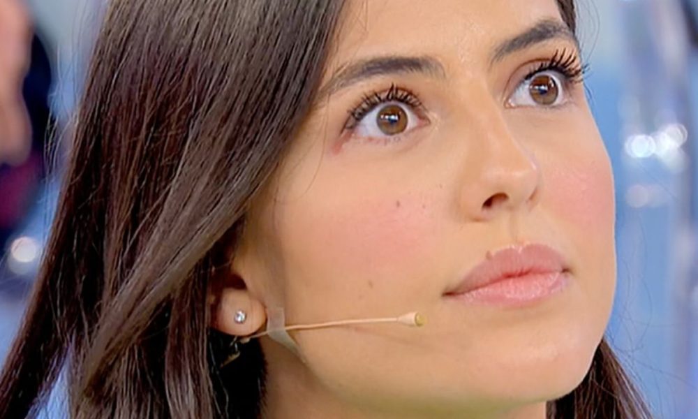 Federica Aversano nei guai: le accuse di stalking all’ex di Uomini e Donne